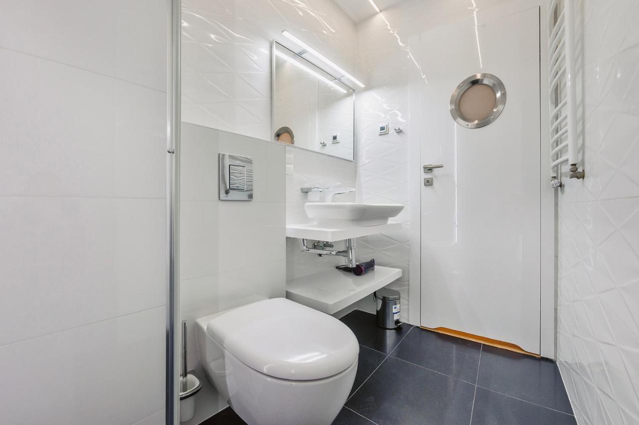 Viu Apartament Z Tarasem W Sercu Gdanska Buitenkant foto